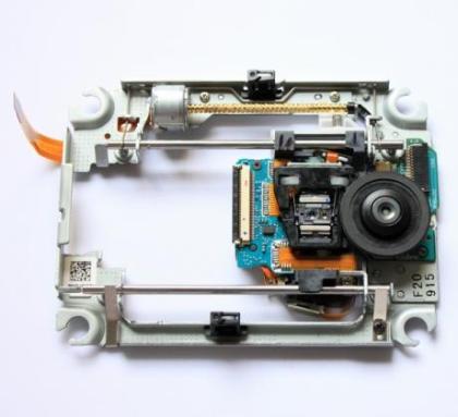 sk_1084-kem-450daa-laser-lens-with-deck-repair-part-for-ps3-slim-1-jpg.JPG