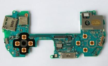 sk_1180-psp-go-motherboard-1-jpg.JPG